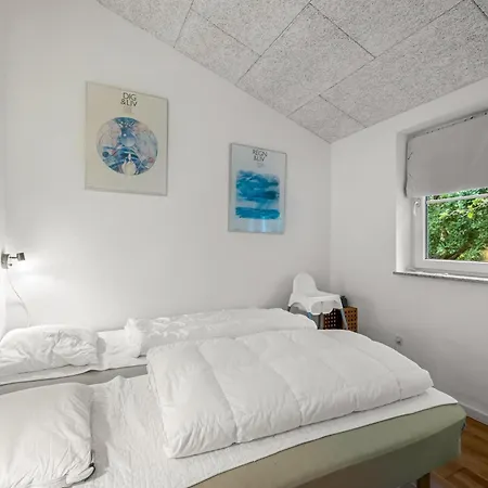 Modern With Indoor-spa And Sauna In Lodbjerg Hede *